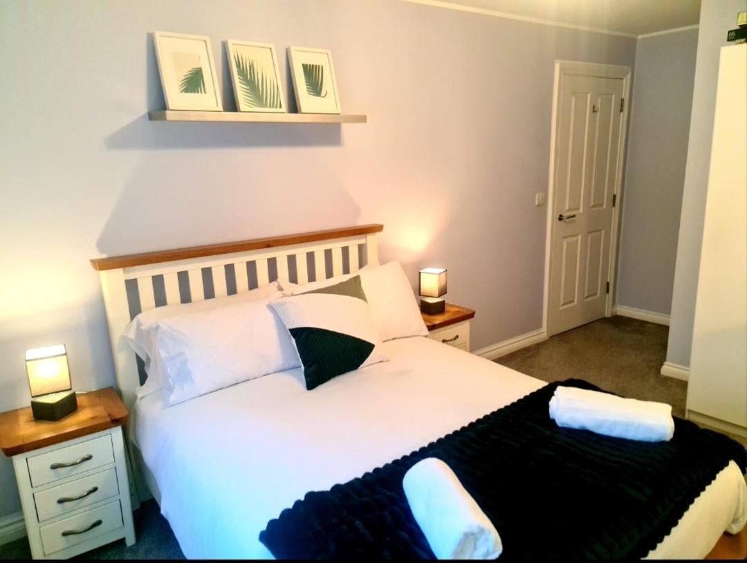 City Centre Top Floor Apartment In Belfast City Centre Buitenkant foto